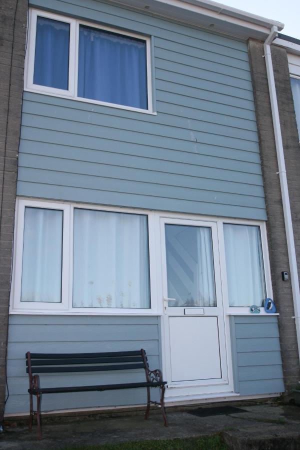 Freshwater Bay Holiday Cottages ペンブローク エクステリア 写真