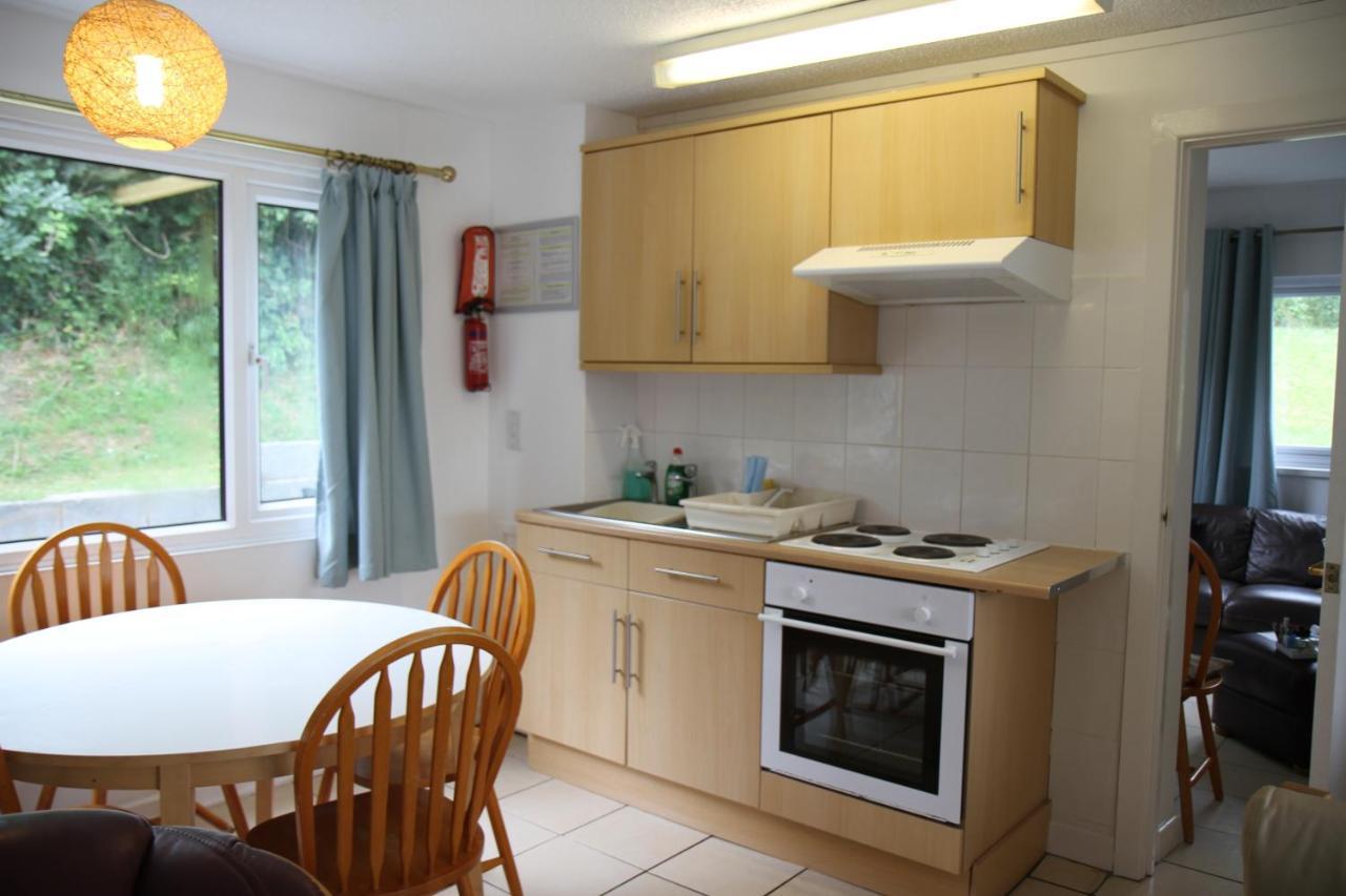 Freshwater Bay Holiday Cottages ペンブローク エクステリア 写真