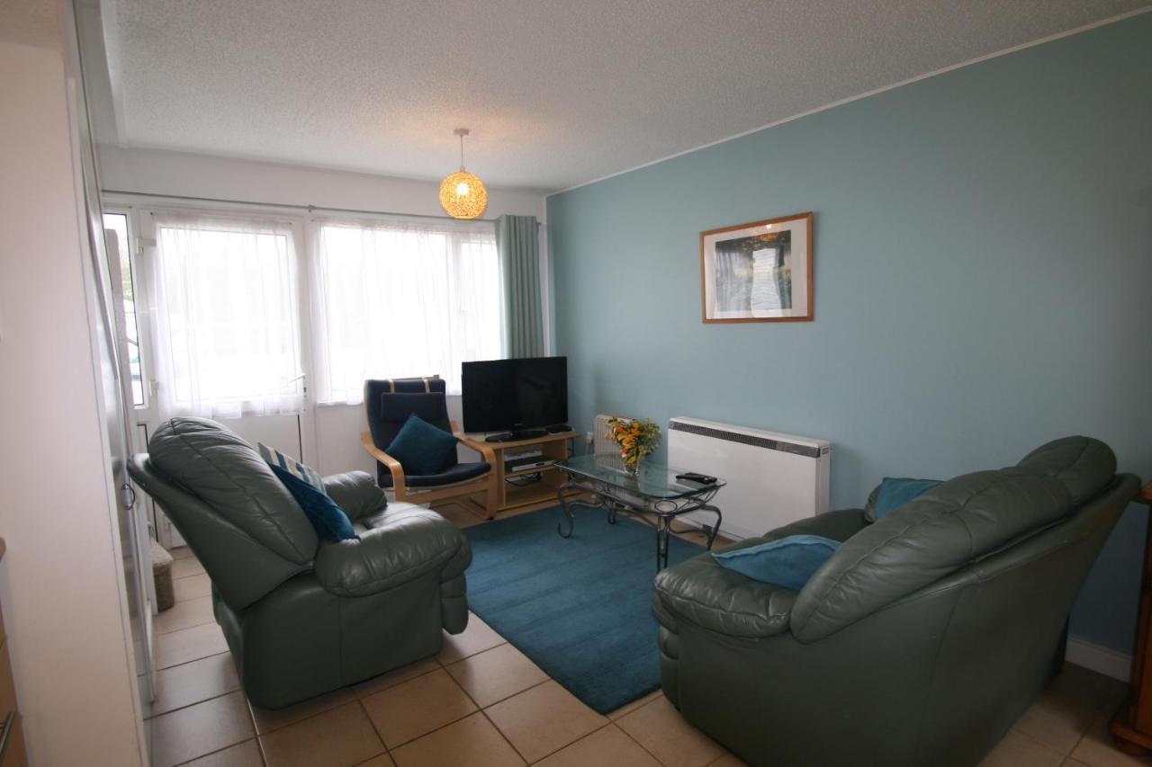 Freshwater Bay Holiday Cottages ペンブローク エクステリア 写真