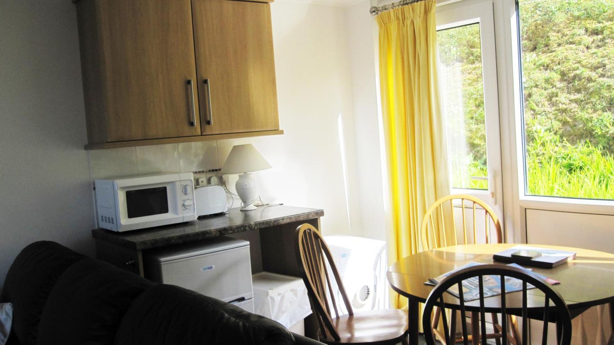 Freshwater Bay Holiday Cottages ペンブローク 部屋 写真