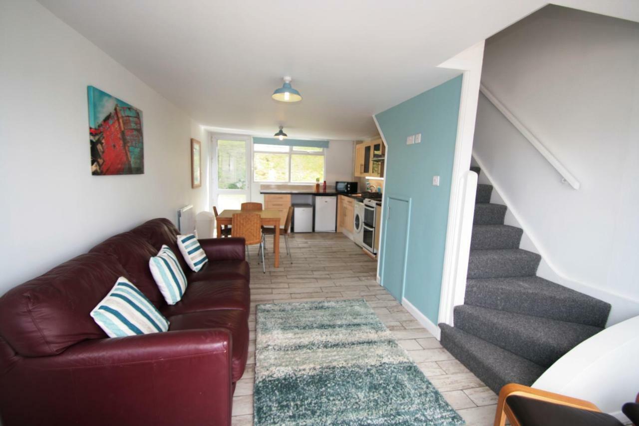 Freshwater Bay Holiday Cottages ペンブローク エクステリア 写真